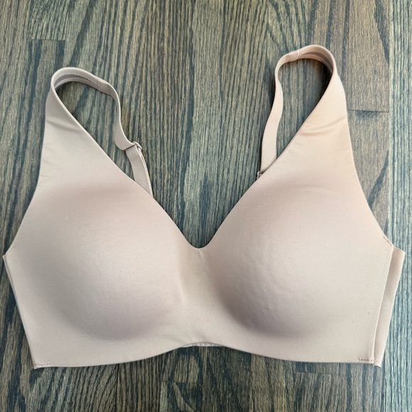 Wacoal Flawless Comfort Wire Free Nude Bra size S D/DD - Picture 1 of 7